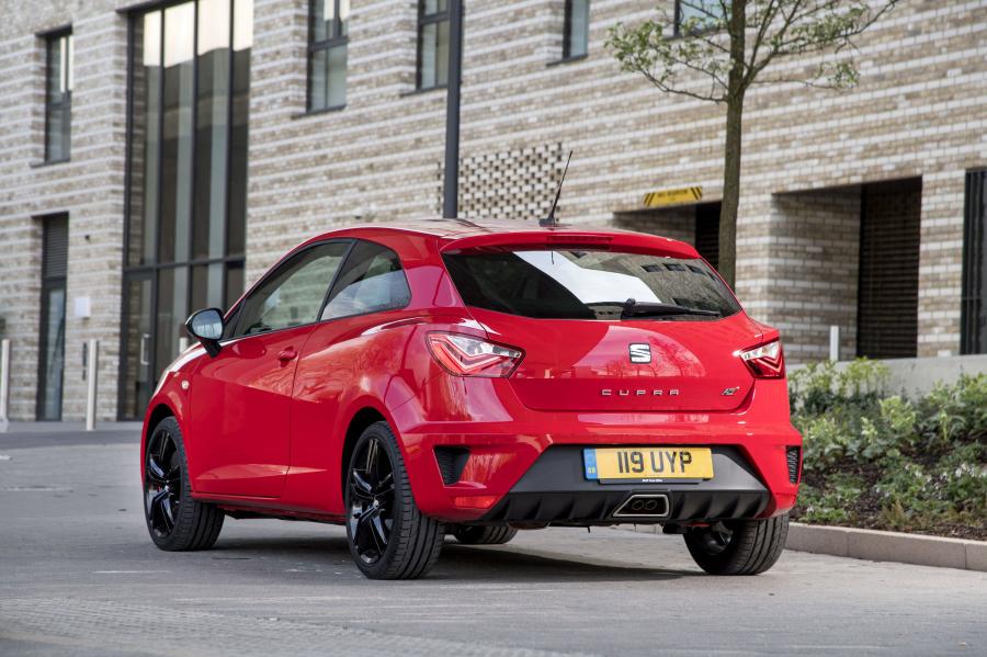  Seat Ibiza Cupra 2016 года  (UK) (фото 16 из 30)